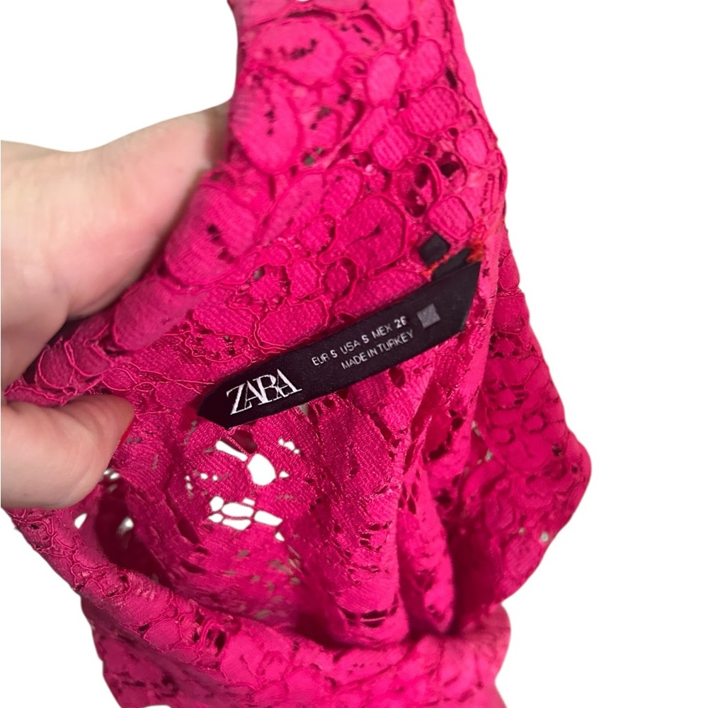 Zara romantic Barbiecore pink fushia lace button-front shirt with pearl buttons - Picture 8 of 8